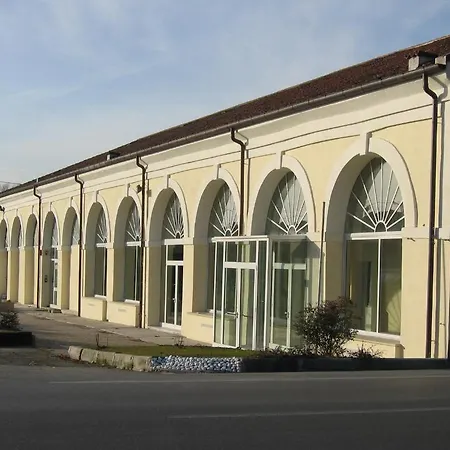 Al Zocco Otel
